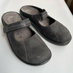 Mephisto Mobils Ergonomic Black Leather/Nubuck Fabienne Mary Jane Mules - 6.5/7